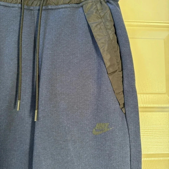 Nike Sportswear Tech Fleece Sneaker 3/4 crop pants joggers women’s size Small - Picture 6 of 13